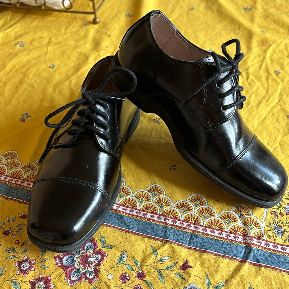 Florsheim black leather dress shoes sz 12.5